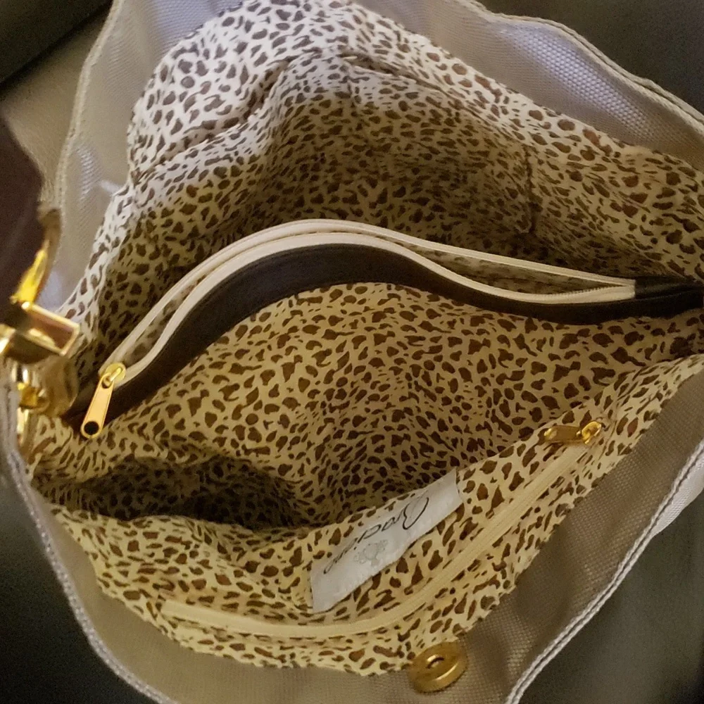 Large Purse - Picture 3 of 3